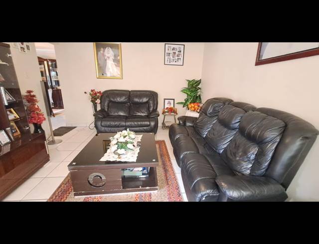 3 BEDROOM TOWNHOUSE FOR SALE IN BRACKENDOWNS